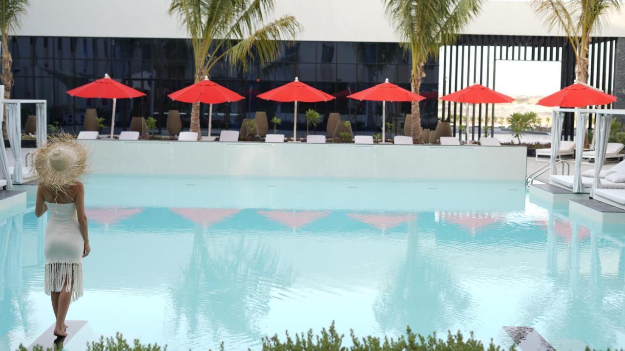 Maani Muscat Hotel & Suites Eksteriør bilde