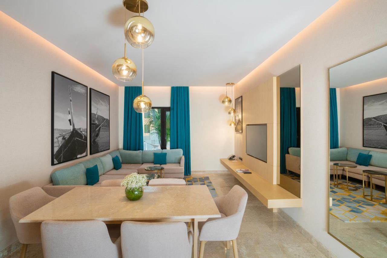 Maani Muscat Hotel & Suites Eksteriør bilde